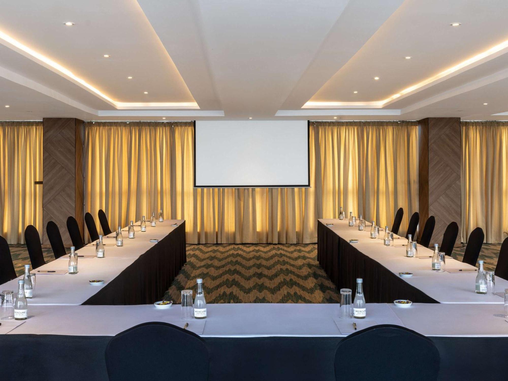 Mercure Nairobi Upper Hill Exterior photo